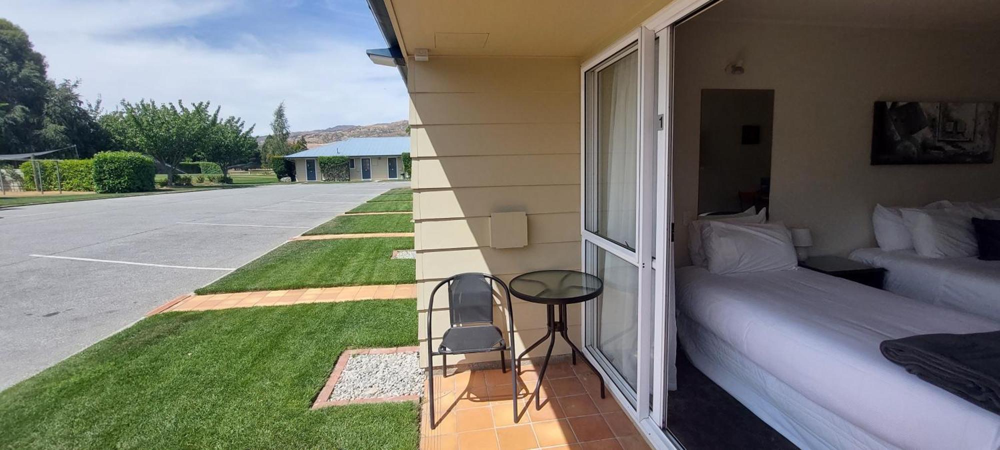 קרומוול Lake Dunstan Motel מראה חיצוני תמונה